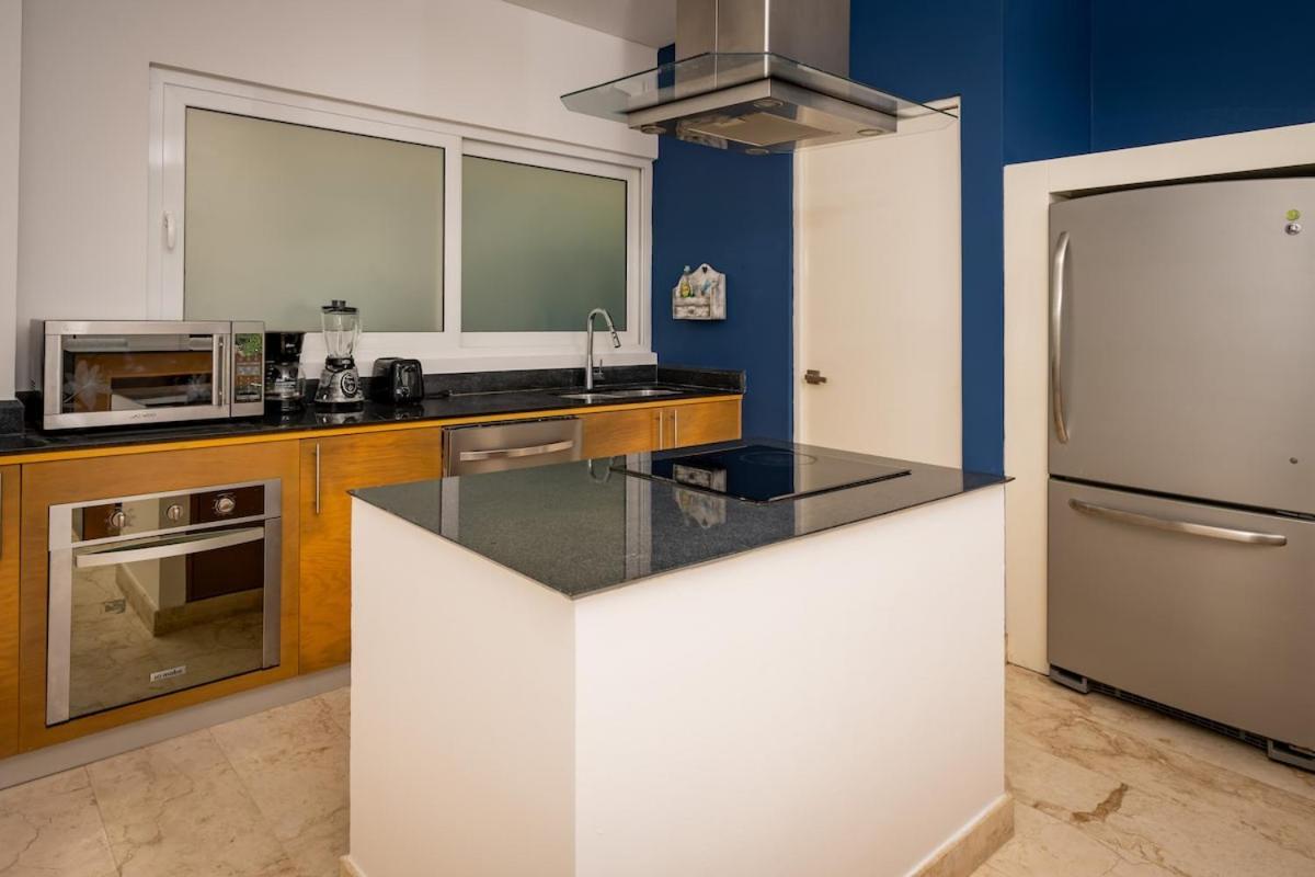 Magnificent 2 Blocks From The And 5th Ave * Playa del Carmen