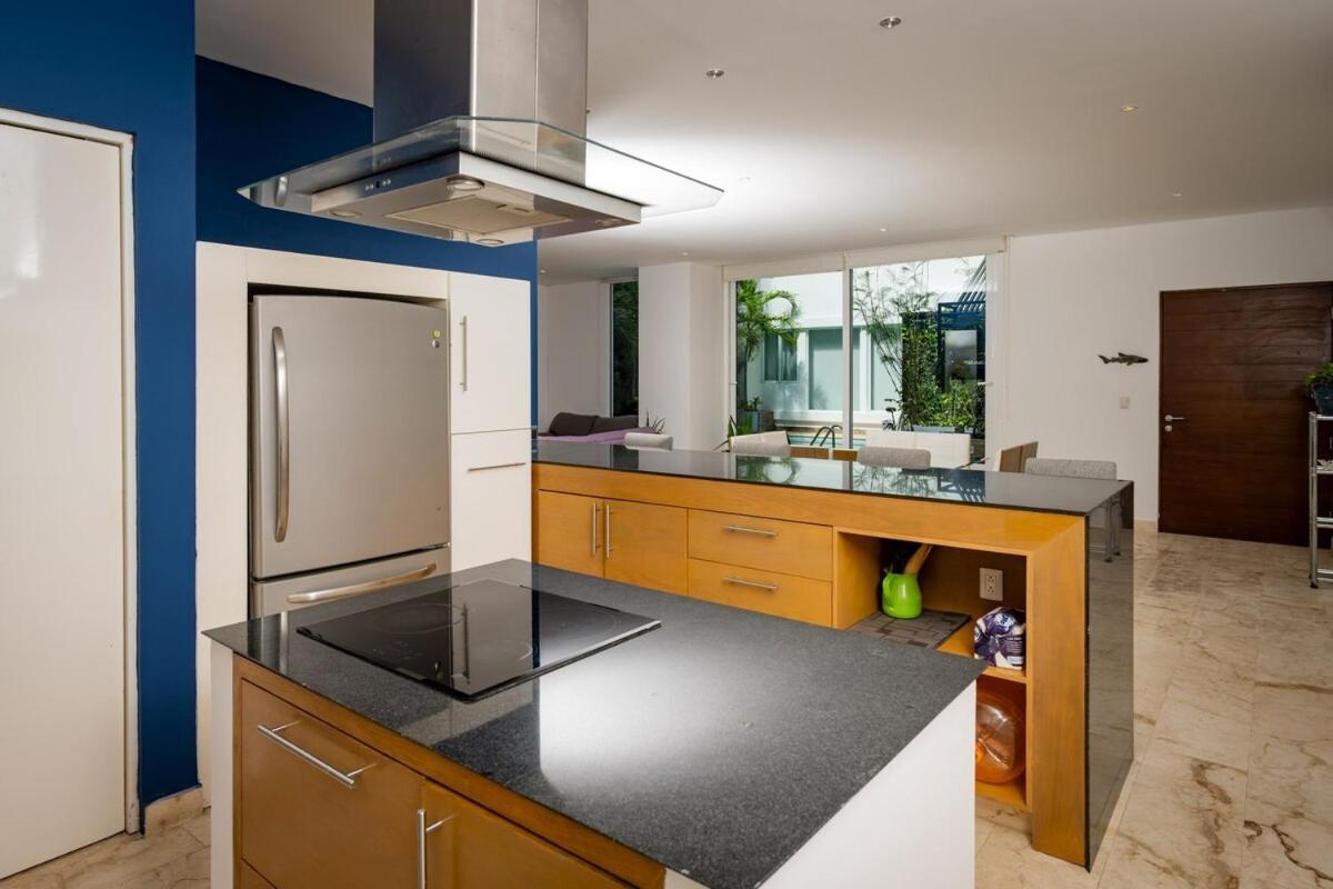 Magnificent 2 Blocks From The And 5th Ave * Playa del Carmen
