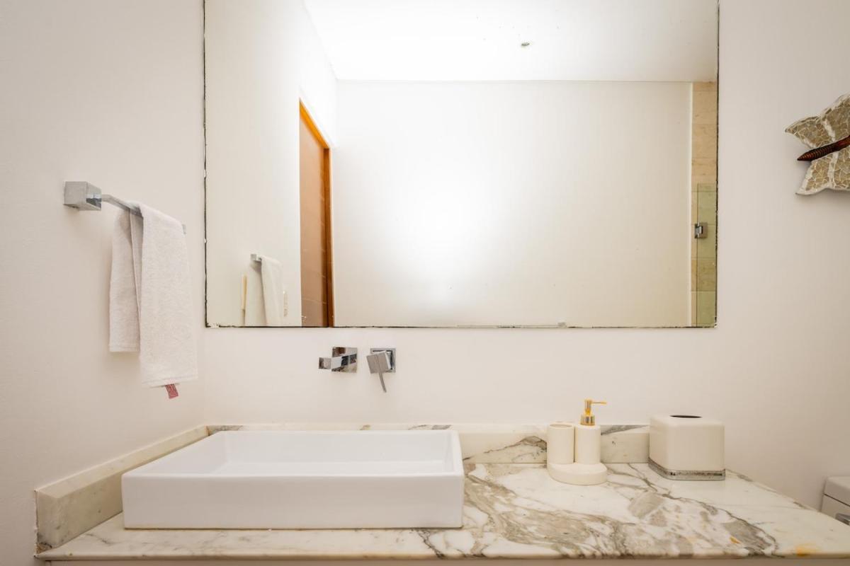 Magnificent 2 Blocks From The And 5th Ave Apartamento *